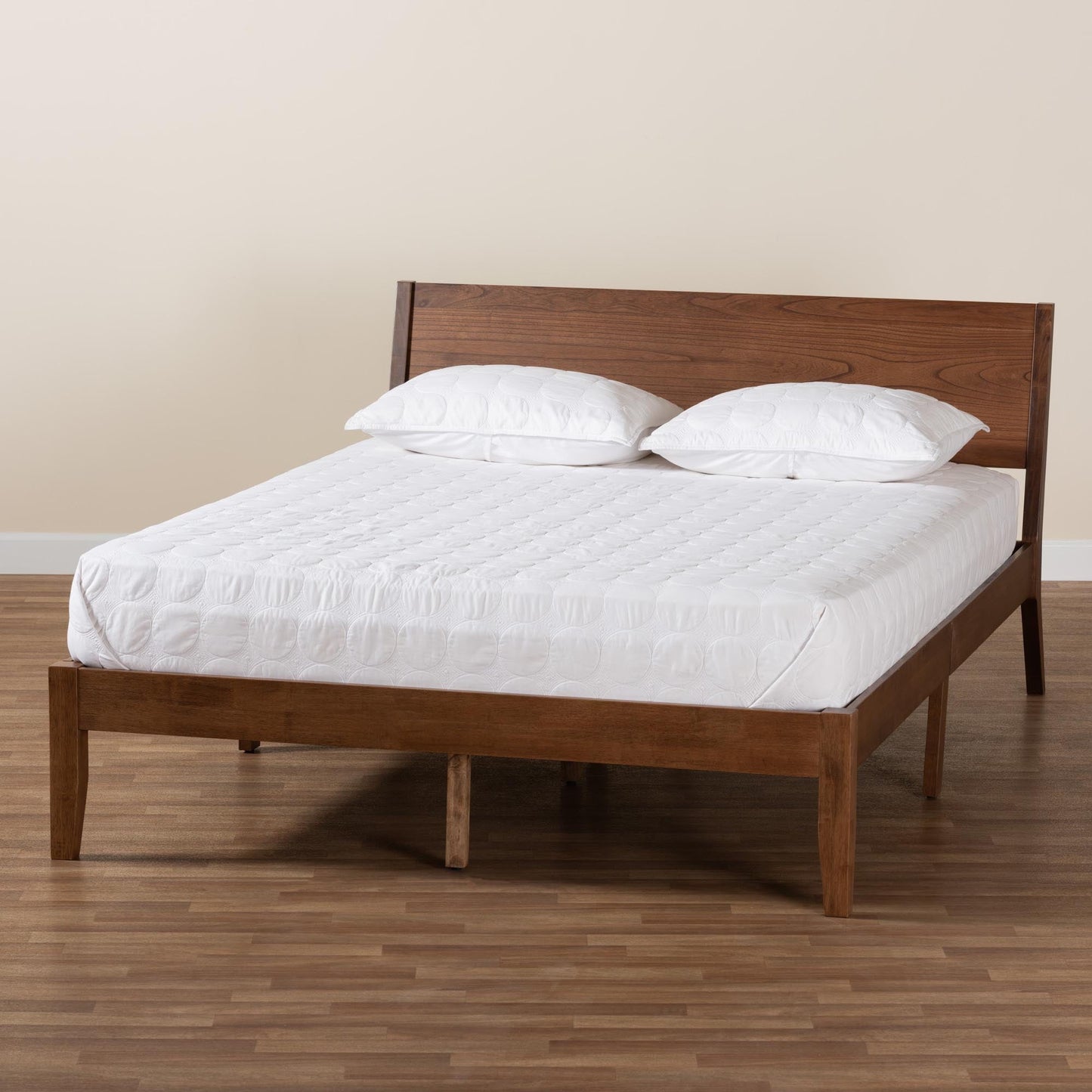 Classic Baxton Studio Salvatore Mid-Century Modern Walnut Brown Finished Wood Queen Size Platform Bed