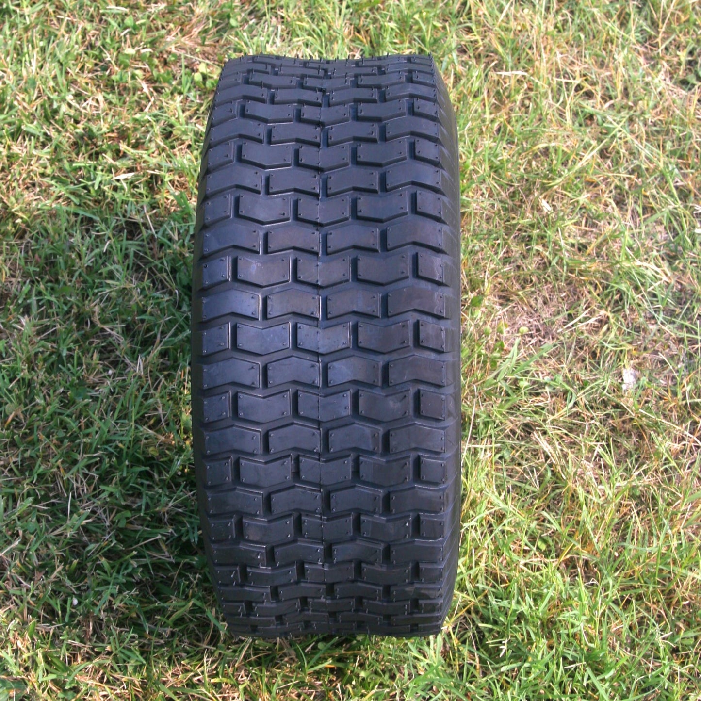 Classic 18x9.50-8 4Ply Turf Tire