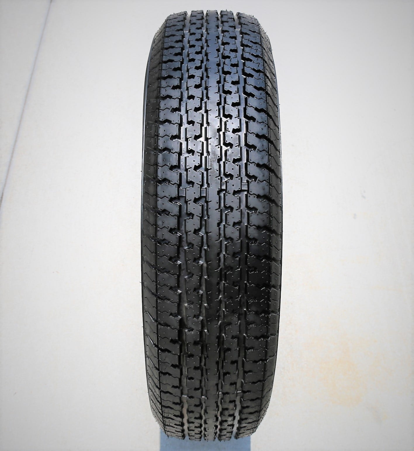 Classic Transeagle ST Radial II Trailer Tire - ST235/80R16 126L LRF 12PLY