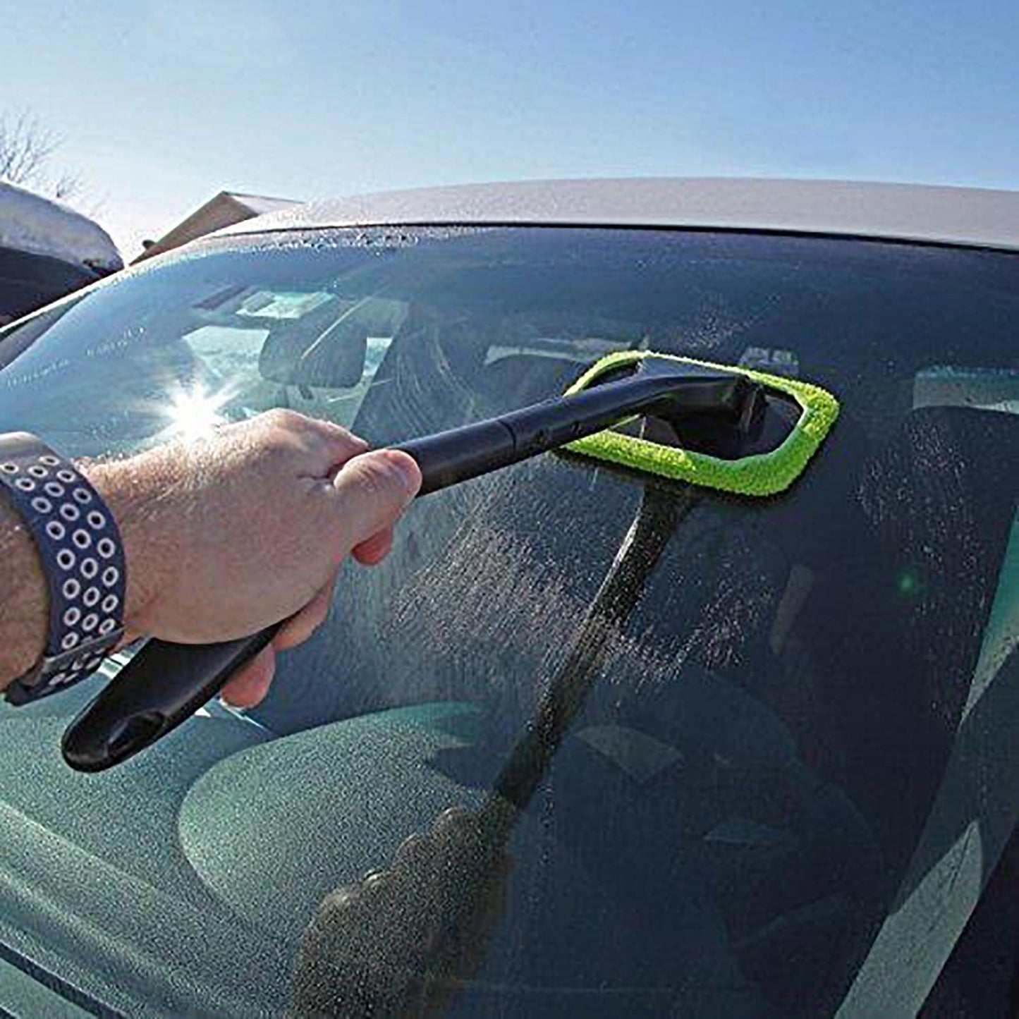 Versatile Herrnalise Windshield Cleaning Tool Car Window Cleaner with Extendable Long Handle Washable Reusable Microfiber Pads Auto Interior Exterior Glass Wiper Cleaning Kit Universal for Office and Home