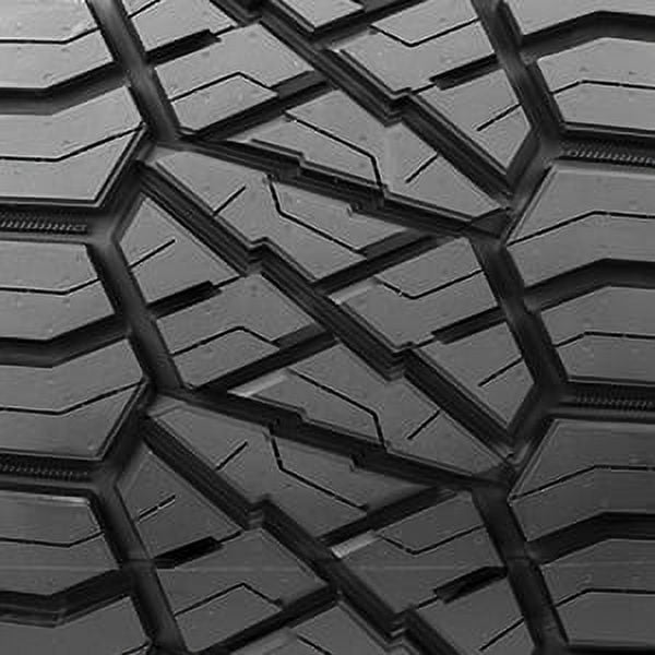 Classic Nitto Ridge Grappler LT285/65R18 Tire